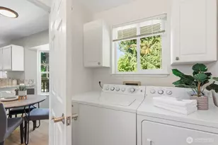 8128 NE 161st Pl, Kenmore, WA 98028 - Photo 14