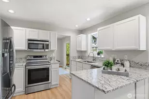 8128 NE 161st Pl, Kenmore, WA 98028 - Photo 8
