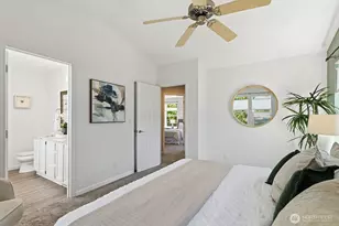8128 NE 161st Pl, Kenmore, WA 98028 - Photo 16