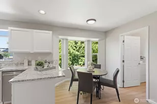 8128 NE 161st Pl, Kenmore, WA 98028 - Photo 10