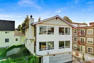 1408 G St, Bellingham, WA 98225 - Photo 1