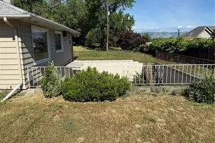 1413 SE Central Ave, College Place, WA 99324 - Photo 4