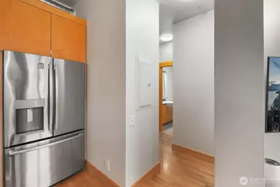 81 Vine Street #406, Seattle, WA 98121 - Photo 22