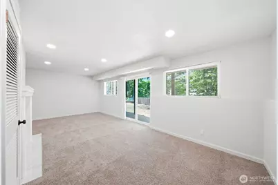 30811 26th Avenue SW, Federal Way, WA 98023 - Photo 32