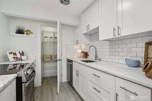 4050 West LK Sammamish Pkwy NE, Redmond, WA 98052 - Photo 10