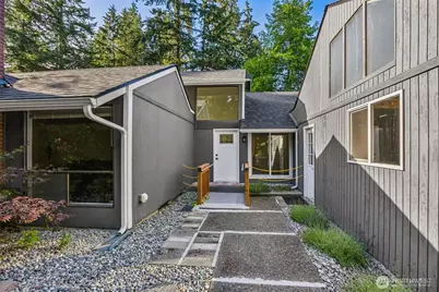 6425 Nyanza Park Drive SW, Lakewood, WA 98499 - Photo 2