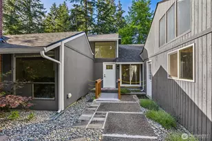 6425 Nyanza Park Dr SW, Lakewood, WA 98499 - Photo 2