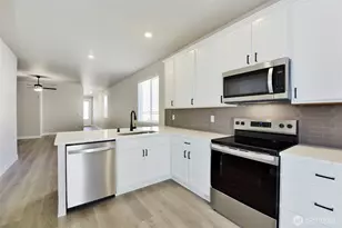 5902 NW Rhino Wy, Silverdale, WA 98312 - Photo 6