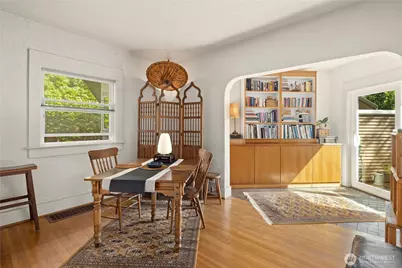 111 W Kinnear Place, Seattle, WA 98119 - Photo 8