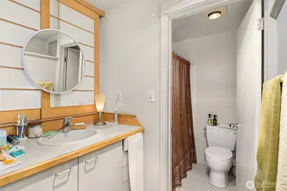 111 W Kinnear Place, Seattle, WA 98119 - Photo 26