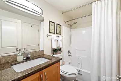 3045 20th Avenue W #202, Seattle, WA 98199 - Photo 12