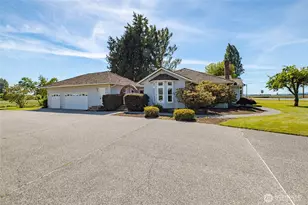 17032 Dunbar Rd, Mount Vernon, WA 98273 - Photo 2