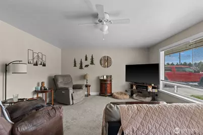 199 1 Street SE, East Wenatchee, WA 98802 - Photo 2