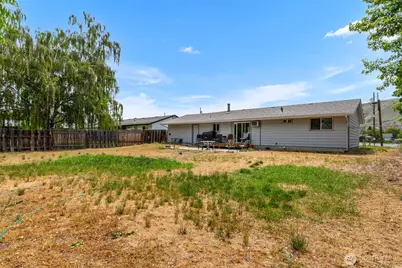 199 1 Street SE, East Wenatchee, WA 98802 - Photo 16