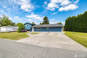 10687 Vista View Dr, Sedro Woolley, WA 98284 - Photo 2