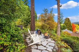 4411 NE 90th St, Seattle, WA 98115 - Photo 2