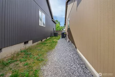 1224 130th Street E, Tacoma, WA 98445 - Photo 32