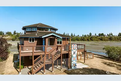 2385 Sunlight Beach Road, Clinton, WA 98236 - Photo 1