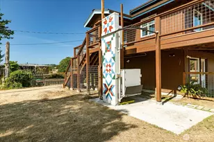 2385 Sunlight Beach Rd, Clinton, WA 98236 - Photo 4