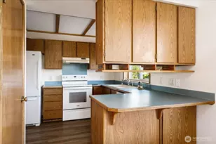 2385 Sunlight Beach Rd, Clinton, WA 98236 - Photo 14