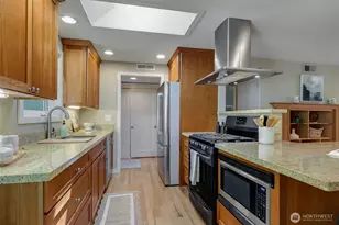 9543 46th Ave NE, Seattle, WA 98115 - Photo 6