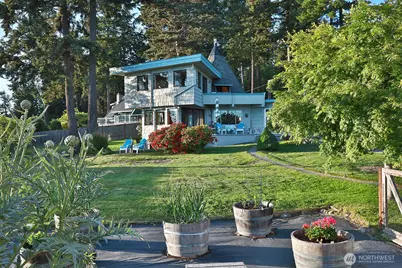 5536 Mutiny Sands Road, Freeland, WA 98249 - Photo 4