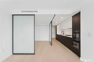 300 Virginia St, Seattle, WA 98121 - Photo 10