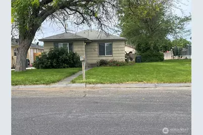 876 S 3rd Avenue, Othello, WA 99344 - Photo 1