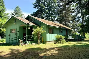 503 Centre St N, Rainier, WA 98576 - Photo 1