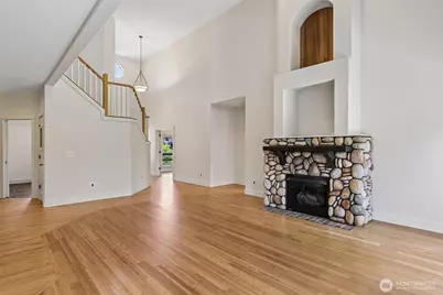 2445 W 10th Street, Washougal, WA 98671 - Photo 6