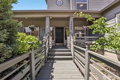2445 W 10th Street, Washougal, WA 98671 - Photo 2