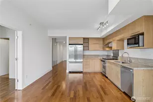 2911 2nd Ave, Seattle, WA 98121 - Photo 8