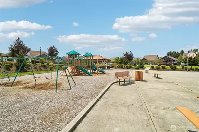 19119 106th Avenue Ct E, Puyallup, WA 98374 - Photo 34