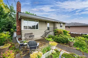 5109 S Angeline St, Seattle, WA 98118 - Photo 2