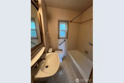 3021 Fuhrman Avenue E, Seattle, WA 98102 - Photo 14