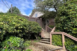 3021 Fuhrman Ave E, Seattle, WA 98102 - Photo 2