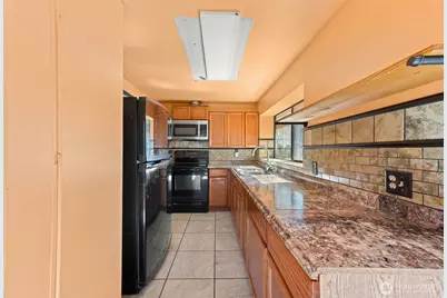 11419 Crestwood Drive S, Seattle, WA 98178 - Photo 10