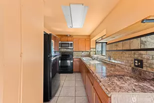 11419 Crestwood Dr S, Seattle, WA 98178 - Photo 10