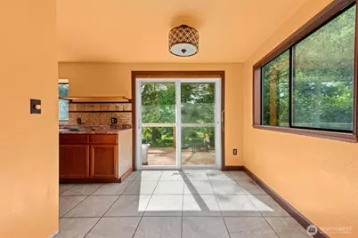 11419 Crestwood Drive S, Seattle, WA 98178 - Photo 6
