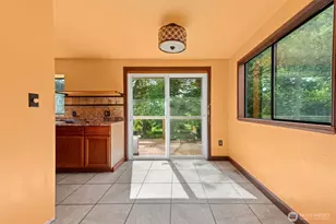11419 Crestwood Dr S, Seattle, WA 98178 - Photo 6