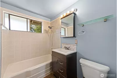 11419 Crestwood Drive S, Seattle, WA 98178 - Photo 14