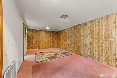 11419 Crestwood Drive S, Seattle, WA 98178 - Photo 22