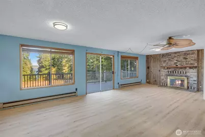 10318 Morris Boulevard, Steilacoom, WA 98388 - Photo 8