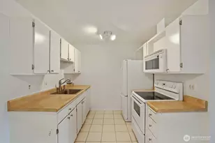 6110 24th Ave NW, Seattle, WA 98107 - Photo 8