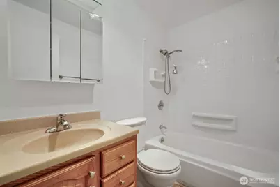 6110 24th Avenue NW #203, Seattle, WA 98107 - Photo 12