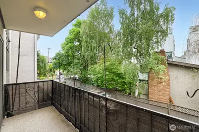 6110 24th Avenue NW #203, Seattle, WA 98107 - Photo 2