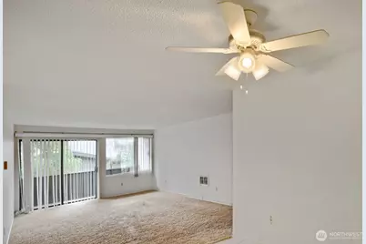 6110 24th Avenue NW #203, Seattle, WA 98107 - Photo 4