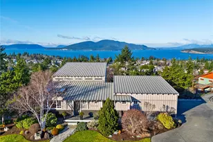 2020 Kansas Ave, Anacortes, WA 98221 - Photo 2