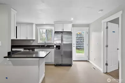 30548 5th Avenue SW, Federal Way, WA 98023 - Photo 8