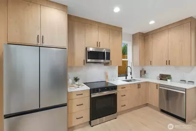 5921 32nd Avenue SW #B, Seattle, WA 98126 - Photo 8